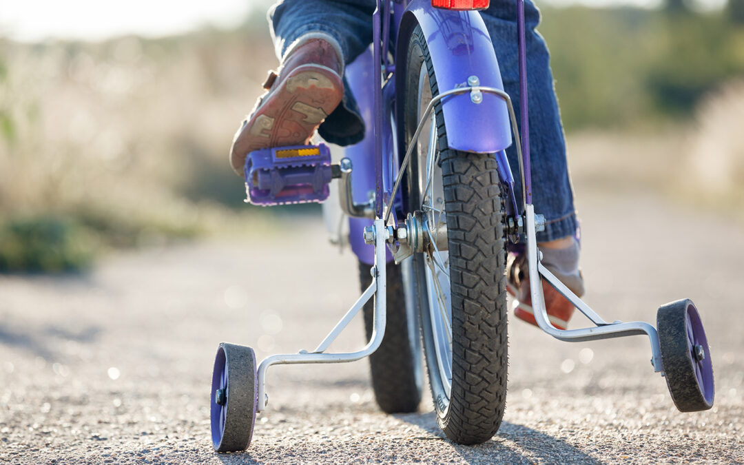 Kids,Bike,With,Training,Wheels,Closeup